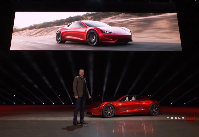Маск знову оманив: Tesla ще раз відкладала випуск Roadster і повну систему автономного керування FSD