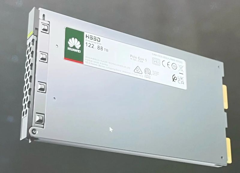 Huawei розробила спосіб виробництва SSD обсягом 122 ТБ без використання високотехнологічної флеш-пам’яті