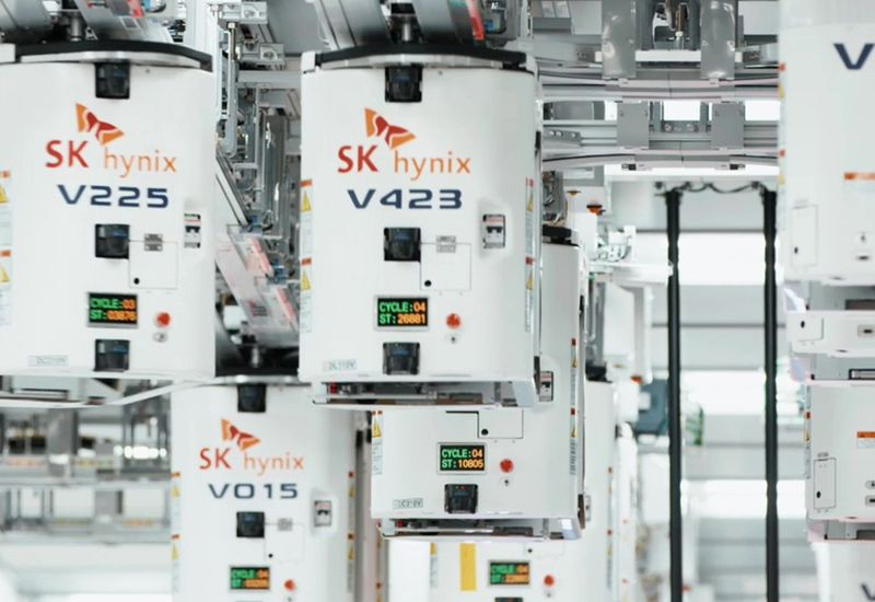 Клієнти SK Hynix тепер готові платити за запуск нових ліній виробництва пам’яті через дефіцит.