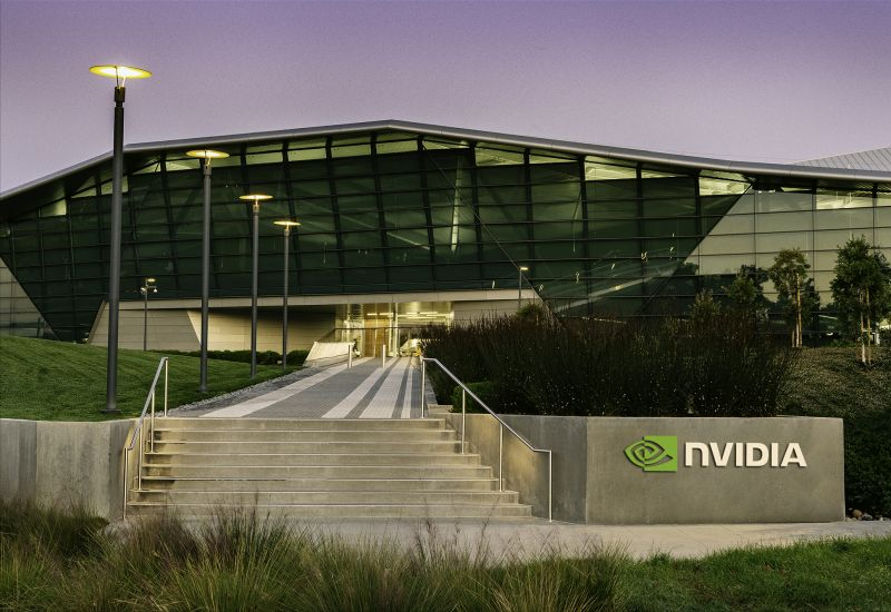 Зобов’язання щодо закупівлі продукції Nvidia збільшилися вісімнадикратно до 95 мільярдів доларів, що може викликати труднощі, якщо попит різко знизиться.