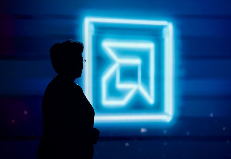 AMD досягла рекордової капіталізації у 454 мільярди доларів, перевершивши Intel майже на третину.