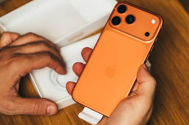 Піднесення продажів iPhone 17 у Китаї завдяки успішному вибору помаранчового кольору