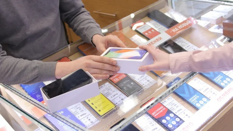 Попит на смартфони по всьому світу зріс на 1 % у першому кварталі 2026 року