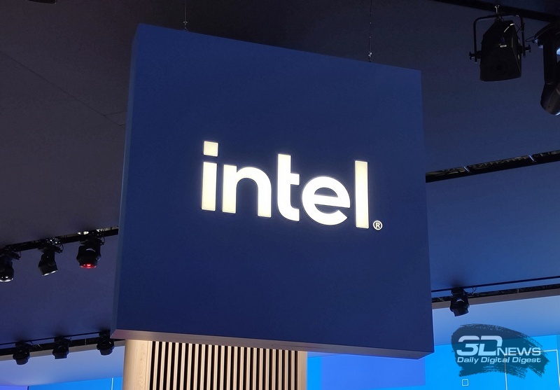 Топ‑керівник Intel заявив, що до кінця року майже половина проданих комп’ютерів буде обладнана прискорювачами штучного інтелекту.
