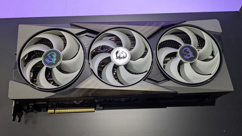 MSI представила охолоджувальну систему з кристалами та бронзовими лопатками вентилятора для нових відеокарт
