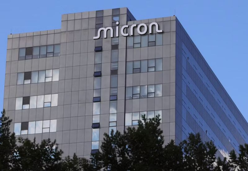 З середини місяця ціна акцій Micron знизилася приблизно на 30 %