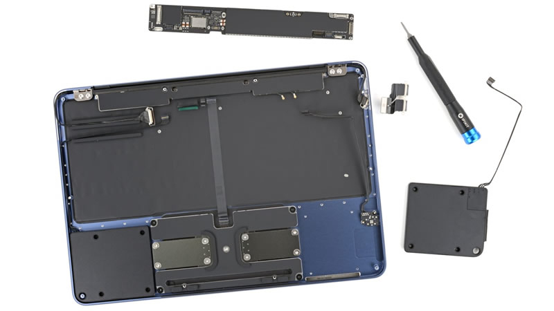 iFixit проаналізували MacBook Neo і визнали його найзручнішим для ремонту серед ноутбуків Apple