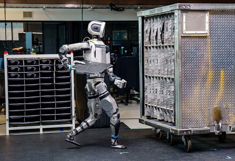Гендир компанії Boston Dynamics, яка зробила з робототехніки прибутковий бізнес, залишає свою посаду.