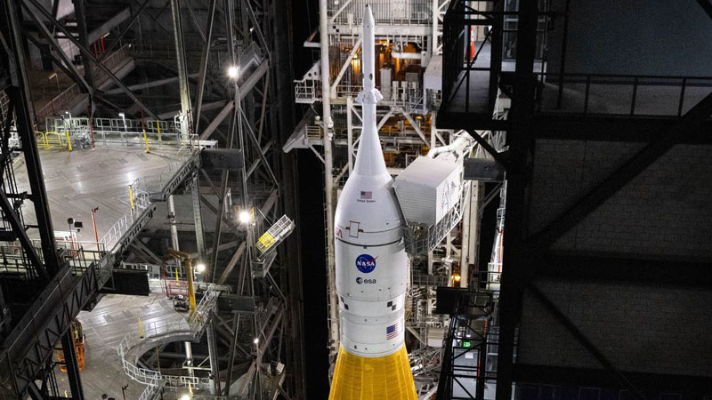 NASA оголосила новий термін для пилотованого приземлення на Місяць: місії Artemis II тепер підтверджено і запущено.