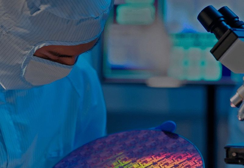 Азійські компанії інвестують 136 мільярдів доларів у будівництво фабрик з виробництва чіпів, прискорюючи темпи розвитку галузі ШІ.