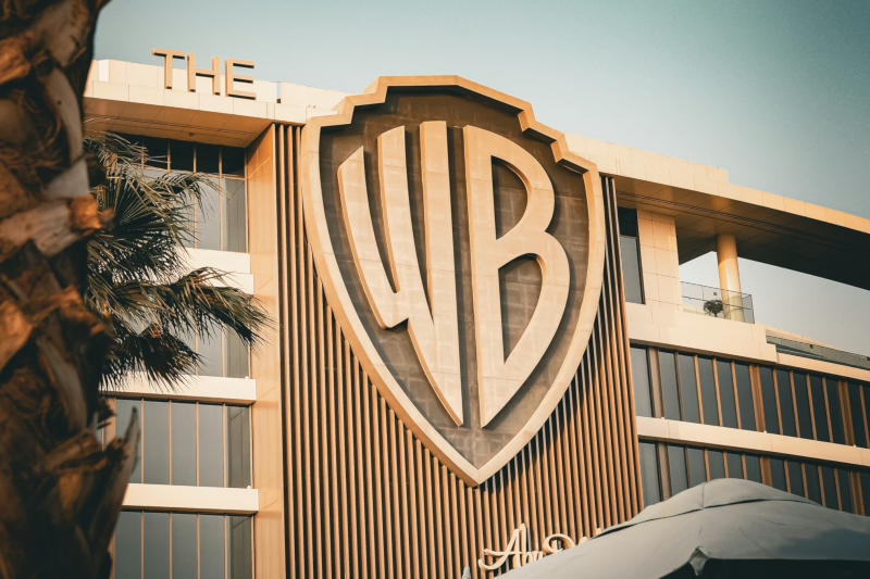 Netflix відмовився купувати Warner Bros; переміг Paramount