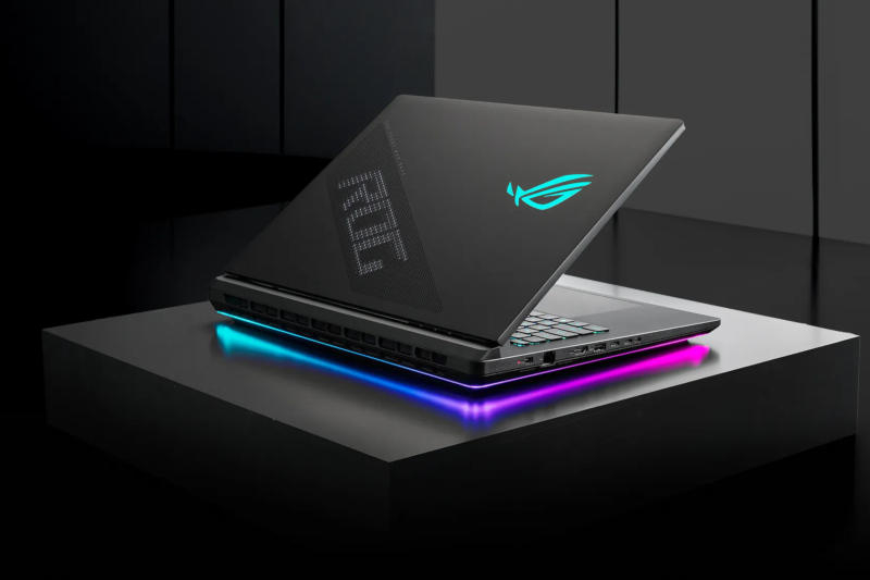 Asus ROG Strix SCAR 18 дебютує як флагманський ігровий ноутбук, споживаючи до 320 Вт