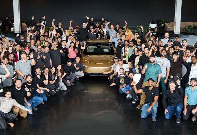 Ілон Маск знову оголосив про запуск виробництва безпілотної таксі Tesla Cybercab