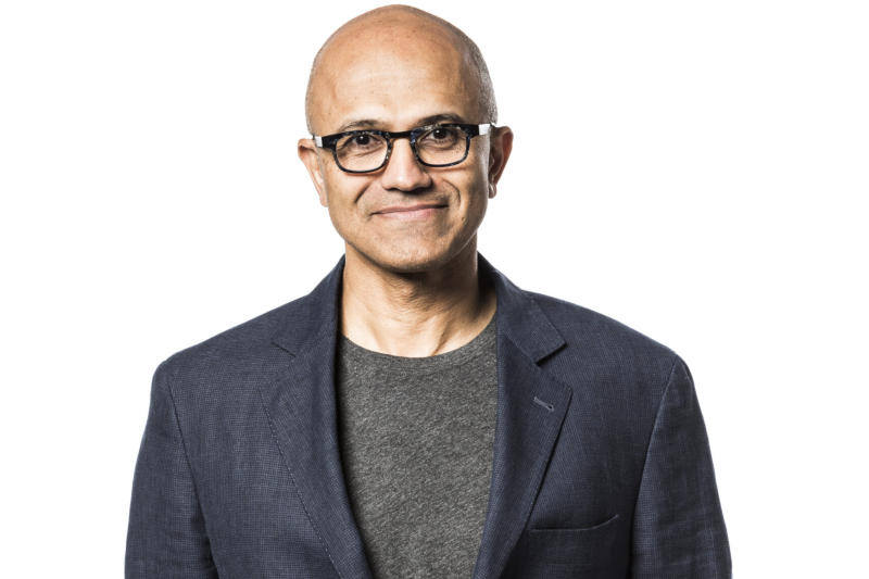 Сатя Надела з Microsoft увів «червоний код» для Copilot