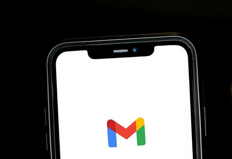 Гугл видаляє з Gmail дві ключові функції для зміцнення клієнтської лояльності