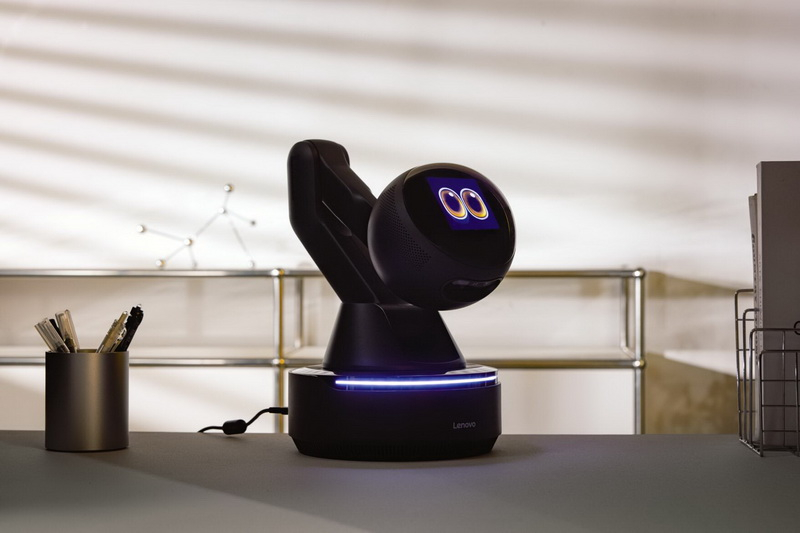 Lenovo представила «очний шар» – прототип AI-робота-помічника Workmate із вбудованим проекційним модулем та штучним інтелектом
