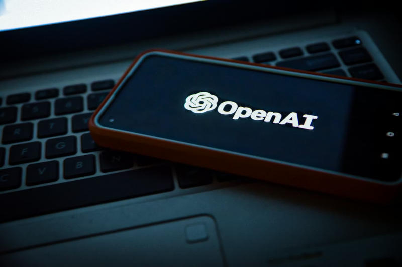 ЧатГПТ отримав «відмову» через те, що OpenAI співпрацює з Пентагоном.