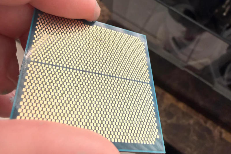 BIOS‑оновлення виявилося марним: Ryzen 7 9800X3D продовжує падати на материнських платах ASRock