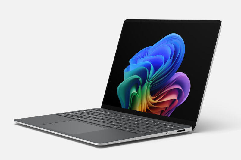 Microsoft змусить перейти на Windows 11 25H2 навіть з застарілими операційними системами